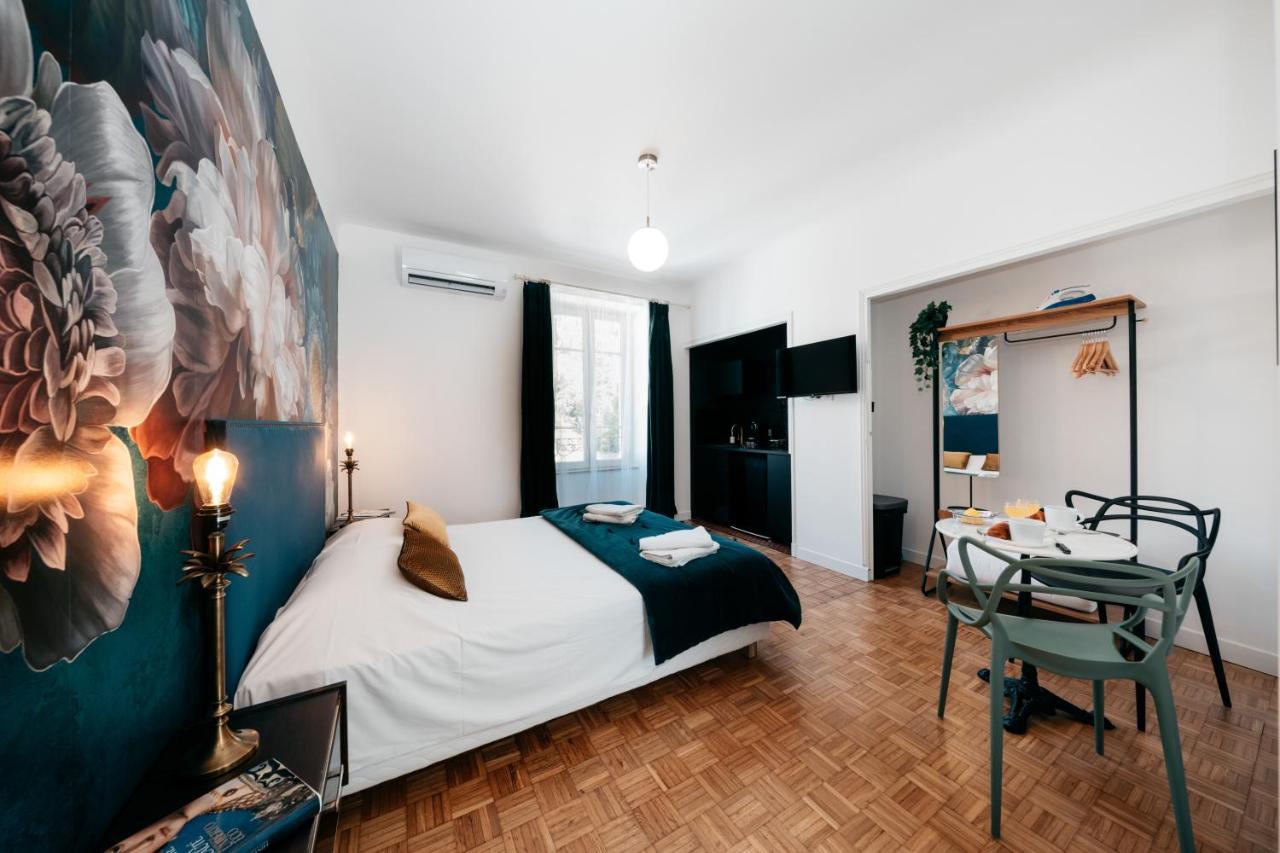 Les Precieuses Suites & Spa II Avignon Exterior foto